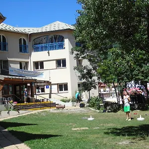 2* Hotel Le Rabuons